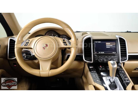 AUTO 25 DEN HATASIZ CAYENNE