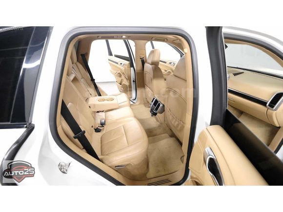 AUTO 25 DEN HATASIZ CAYENNE