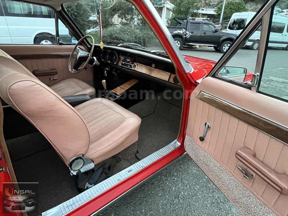 UNSAL OTOMOTİV FORD 20M V6 1970 MODEL TEK KAPI EMSALSİZ