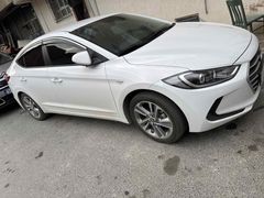 Sahibinden Hyundai Elantra 1.6 D-CVVT Style 2017 Model  28binde orijinal hız sabitleyici yokuş kalkış desteği 