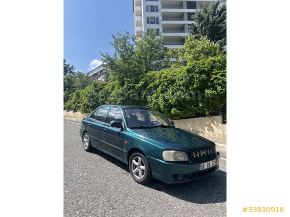 Sahibinden Hyundai Accent 1.3 LX 2000 Model Motor yeni muane yeni kliması aktif