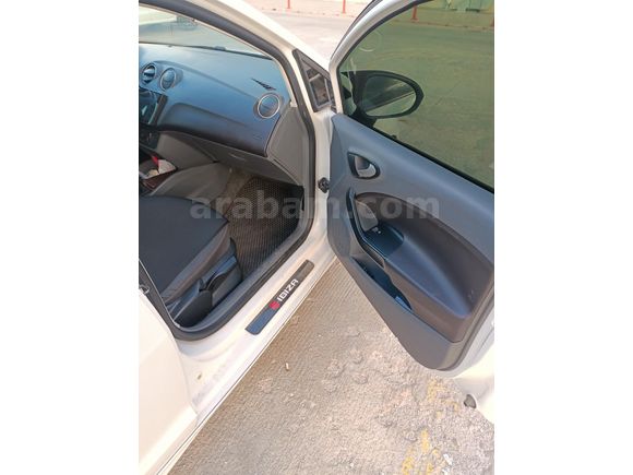Memurdan Seat Ibiza 1.4 Reference 2011 Model