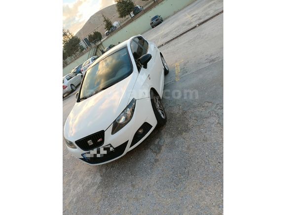 Memurdan Seat Ibiza 1.4 Reference 2011 Model