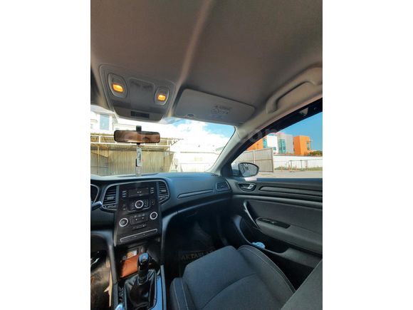 2020 MODEL SORUNSUZ MASRAFSIZ MEGANE 4 1.3TCE JOY MANUEL