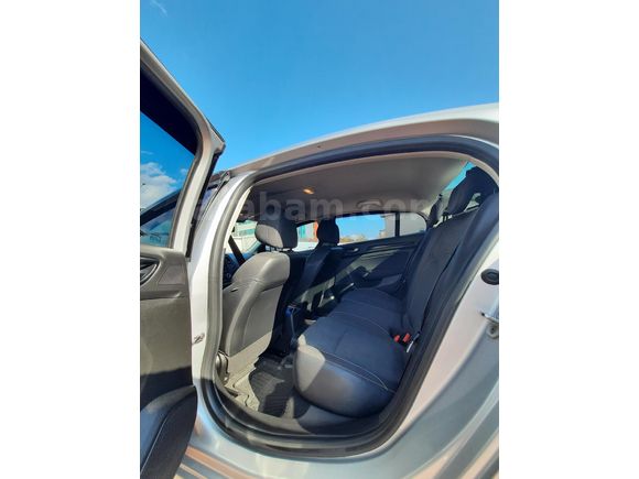 2020 MODEL SORUNSUZ MASRAFSIZ MEGANE 4 1.3TCE JOY MANUEL