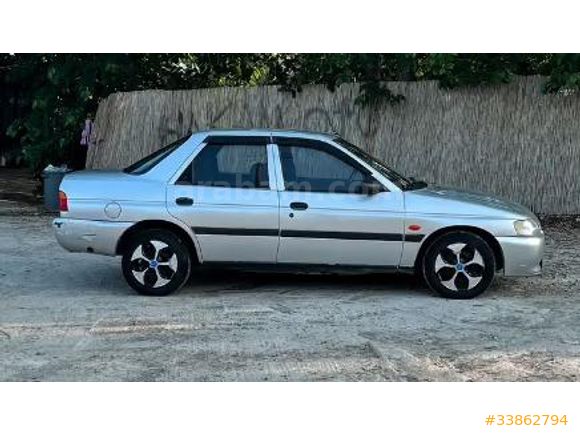 Sahibinden Ford Escort 1.8 CLX 1997 Model