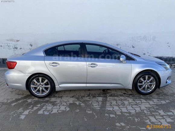 2013 AVANSİS 1.6 ELEGANT EXTRA HATASIZ