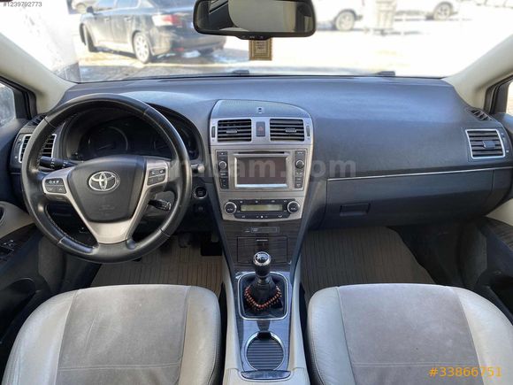 2013 AVANSİS 1.6 ELEGANT EXTRA HATASIZ