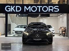 GKD MOTORS- HATASIZ BOYASIZ HASAR KAYITSIZ ÇİZİKSİZ E200D AMG ++