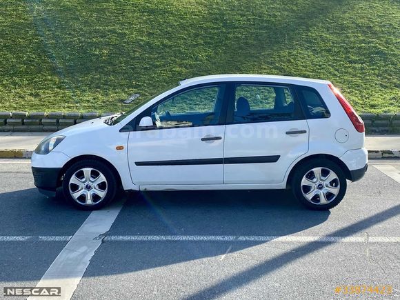 NESCAR'DAN 2009 FORD FİESTA 1.4 TDCİ COMFORT 249'000 KM'DE