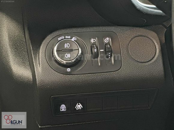 İLGÜN GRUP'TAN HATASIZ BOYASIZ OPEL COMBO FULL DONANIM KREDİ K.