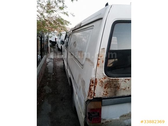 Galeriden Mazda E 2200 2.2 D 1998 Model Balıkesir