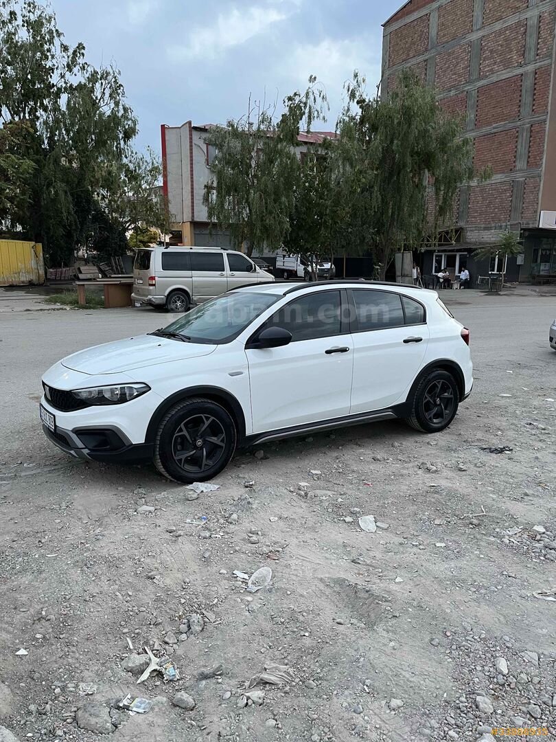 Sahibinden Fiat Egea Cross 2022 Model 1