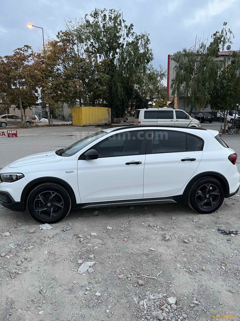 Sahibinden Fiat Egea Cross 2022 Model 2