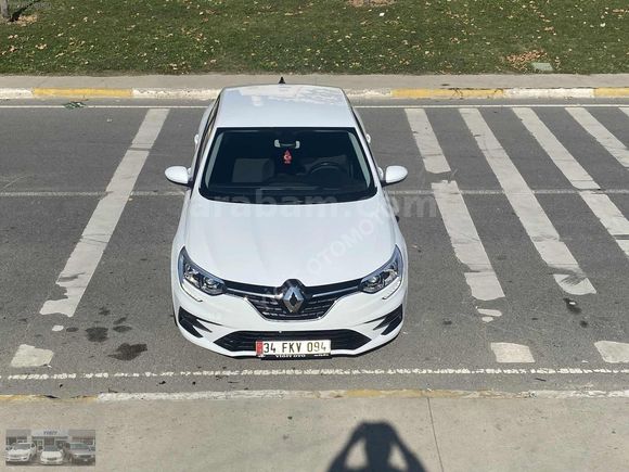 2022 MEGANE SEDAN 1.5 BLUEDCİ JOY COMFORT EDC 115 HP BOYASIZ