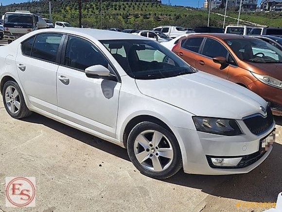 2016 OKTAVIA 1.6 DİZEL OTOMATİK HASAR KAYITSIZ 188 BİN KMDE