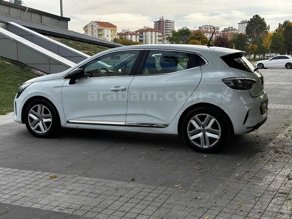 2023 RENAULT CLİO 1.0 TCE EVOLUTİON OTOMATİK 39 Bin KM BAKIMLI