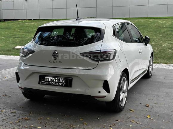 2023 RENAULT CLİO 1.0 TCE EVOLUTİON OTOMATİK 39 Bin KM BAKIMLI