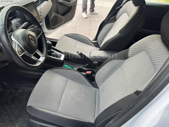 2023 RENAULT CLİO 1.0 TCE EVOLUTİON OTOMATİK 39 Bin KM BAKIMLI