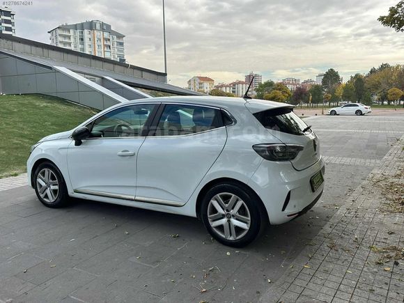 2023 RENAULT CLİO 1.0 TCE EVOLUTİON OTOMATİK 39 Bin KM BAKIMLI
