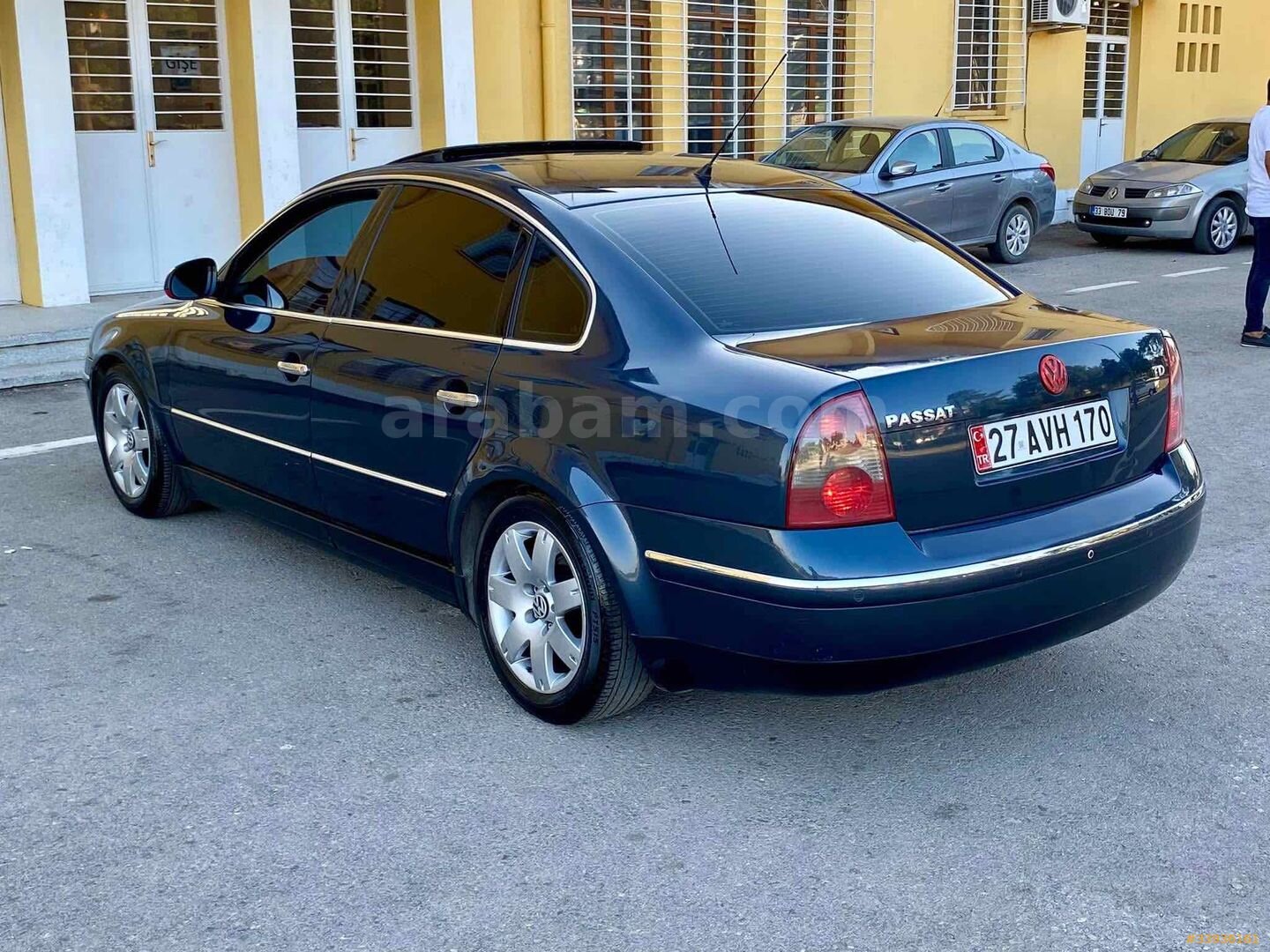Galeriden Volkswagen Passat 1.9 TDi Highline 2004 Model Gaziantep 400.000 km Lacivert 3