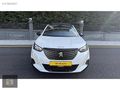 BELTİR AUTO'DAN HATASIZ BOYASIZ 2023 MODEL PEUGEOT2008 CAM TAVAN