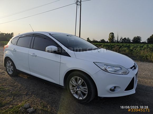 Sahibinden Ford Focus 1.6 Ti-VCT trend x 2012 Model Hatay