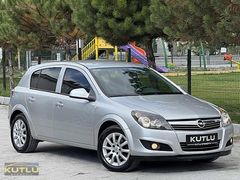HATASIZ *ORJİNAL 142.000 KM* 2011 Çok Temiz Opel Astra 1.3 Cdti