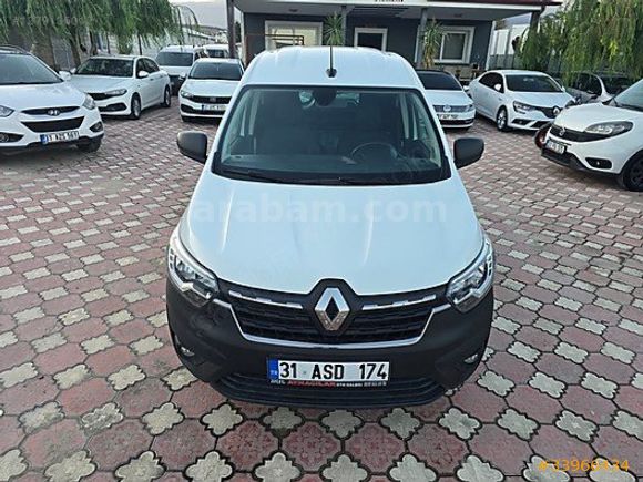 AYNACILAR OTOMOTİV DEN 2023 EXPRESS VAN HATASIZZ