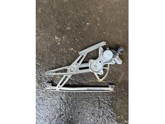 Toyota Yaris cam kirikosu