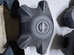nisan almera airbag