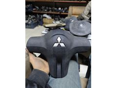 Mitsubishi airbag