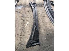 Renault kango ön cam ızgarası