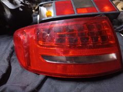Audi/A4/ Stop sol