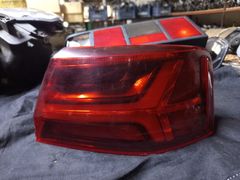Audi A 6 / Stop