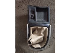 Nissan X-Trail /Otomatik park fren butonu/Vites konsolu