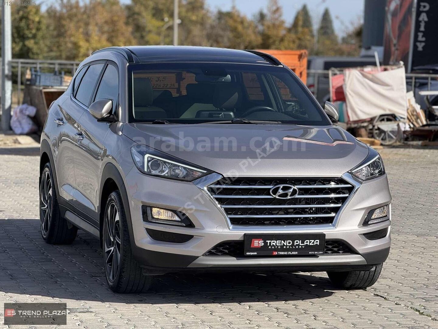 ES TREND PLAZA Tucson 1.6 CRDİ/4X4/Cam Tavan/Boyasız/85binKM!!! 2