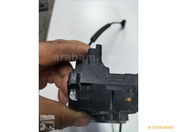 02561 RENAULT KANGOO 3 SOL SÜRGÜLÜ KAPI KİLİDİ