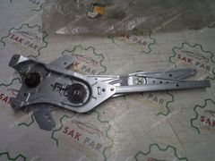 Renault Kangoo Sağ Ön Cam Krikosu Orjinal Sıfır 8200157006 YP