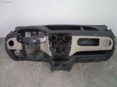 Dacia Dokker Torpido Göğüs Orjinal Çıkma 681007344R 681006313R