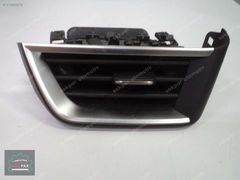 Renault Clio 5 Sağ Ön Havalandırma Izgarası Orj 687609862R SP YP