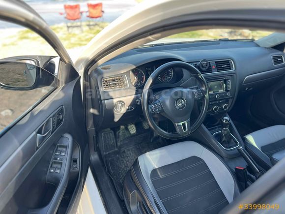 !!ACİL!!
Memurdan Volkswagen Jetta 1.6 TDi Highline 2012 Model  Manuel