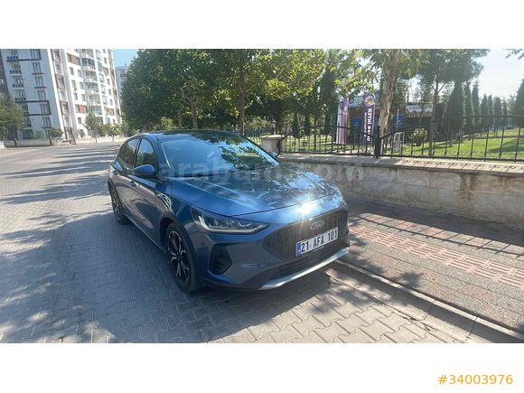 Bu fiyata bu araç yok Sanrooflu ve panaromik cam tavanlı Ford Focus 1.5 TDCi Active X 2023 Model 2024 trafik çıkışlı 