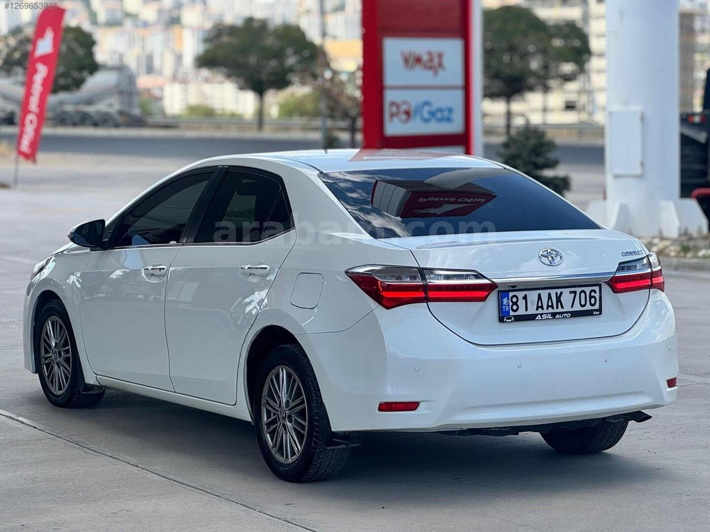 UZMAN AUTO DAN 2018 MODEL 1.6 BENZİN OTOMATİK COROLLA 5
