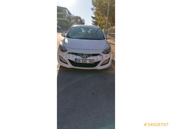 Sahibinden i30 1.6 GDi Style 37.000 kmde sıfır kokusu üzerinde