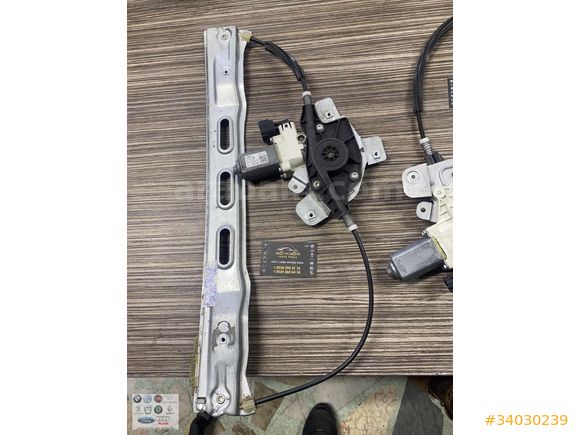 ET76A23201 CD FORD COURİER SOL ÖN CAM KRİKO MOTORLU