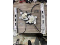 ET76A23201 CD FORD COURİER SOL ÖN CAM KRİKO MOTORLU