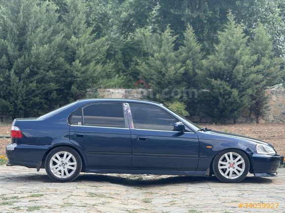 Galeriden Honda Civic 1.6 i ES 2000 Model Denizli