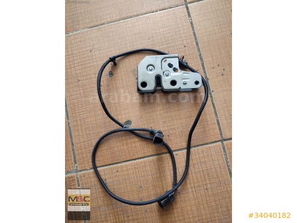 TRANSPORTER T5 MOTOR KAPUT KİLİDİ PANEL DE KALAN 7H0823509A ORJ.