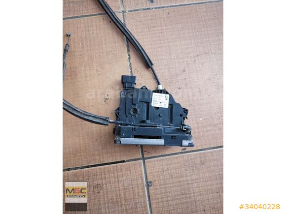 DUCATO ÖN SAĞ KAPI KİLİDİ 1350147080 2006